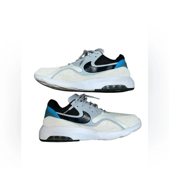 NIKE Air Max Nostalgic Sneaker - Picture 7 of 10